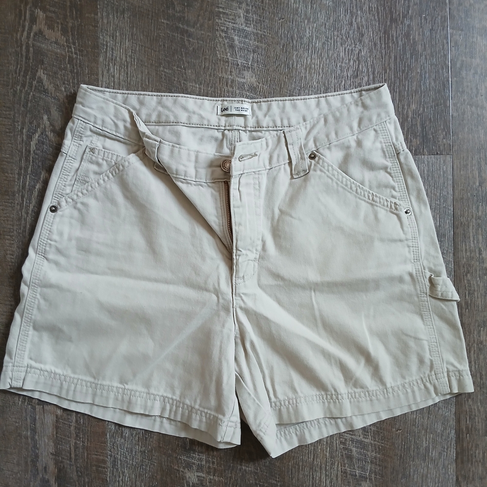 Lee Women's Tan Cargo Shorts